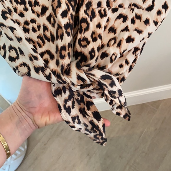Leopard Print Silk equipment blouse - Picture 4 of 5
